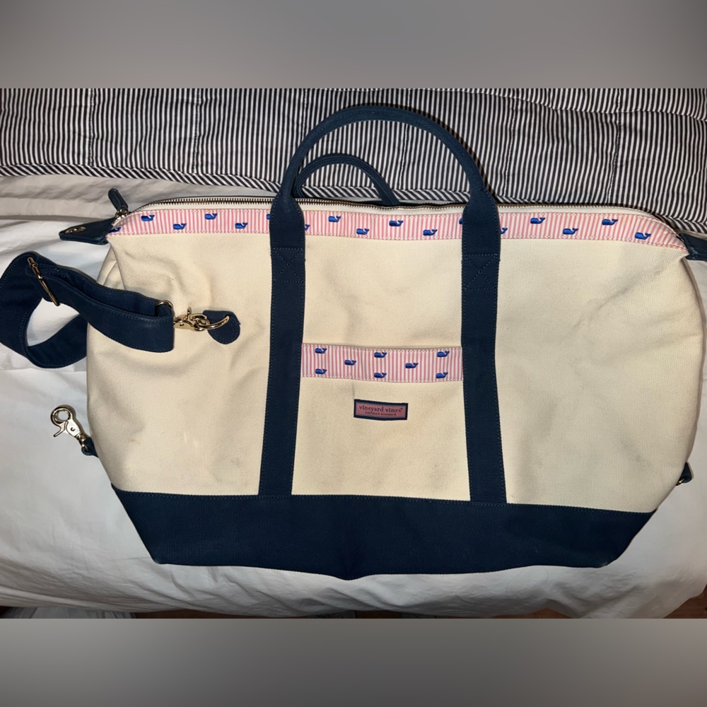 Vineyard vines weekender tote